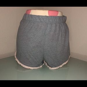 VS XL gray ruffle trim sleep shorts